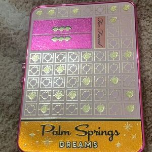 Too Faced Palm Springs Dreams eyeshadow palette